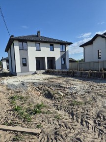 Продаж котеджу в Конопниці. Зимноводівська ОТГ