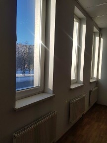 Здам в оренду нежитлові приміщення на вул. Олімпійській, 10Б