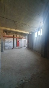Продам цоколь с окнами, ЖК Аквамарин, 16 Фонтана, дом сдан