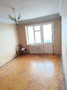 Киев, Краснопольская ул., 10