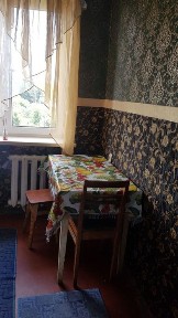 2 х кімнатна біля р-ка Феофанія перехрестя вул. Заболотного вул І. Сірко