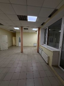 Продам приміщення вільного призначення в новобудові м. Захисників України 5 хвилин Терміново!