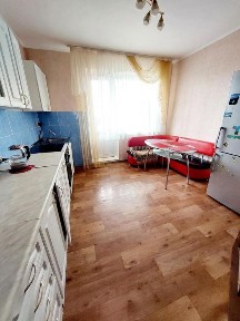Продаю ул Якира -