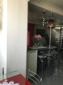 Продаж квартири 68 кв. м, вул. Академіка Сахарова