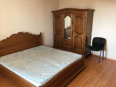 Срочно продам от хозяина большую однокомнатную квартиру