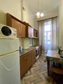 Київ, Саксаганського вул., 12А