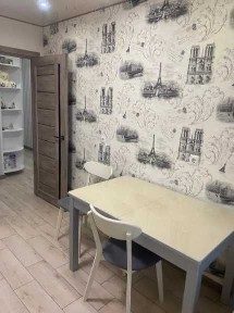 Продаж 2-кімнатної квартири вул. ЗСУ (біля о. Чеха) Всі вікна на озеро!