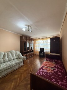 Продаж 2-кімнатної квартири в м. Ужгород, вул. Заньковецької