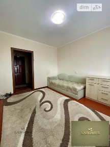 Продаж 1к квартири 32 кв. м на вул. Вербова • ID 34371409