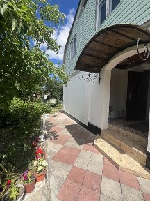 Продаж будинку в центрі міста