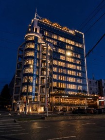 Видовове приміщення з можливістю тераси та басейну - БЦ «Маяковський»