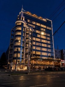 Видовове приміщення з можливістю тераси та басейну - БЦ «Маяковський»