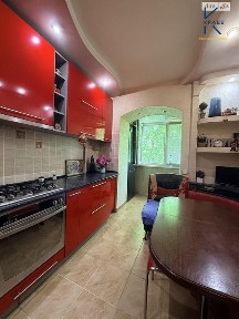 Продаж 2к квартири 56 м. кв вул. Козацька