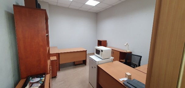 Киев, Ларисы Руденко ул., 6А