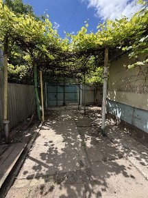 Продам часть дома, статус квартиры. Холодная гора.