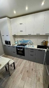 2 - х кімнатна квартира на Розсошенцях