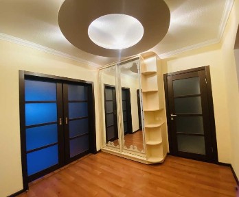 Киев, Бориса Гмыри ул., 9В