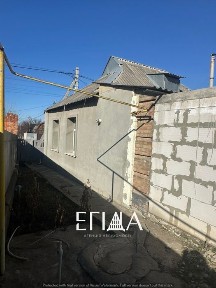 Продаж окремого будинку
