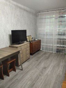 Продам 2-х комн. квартиру по ул. Хлебной