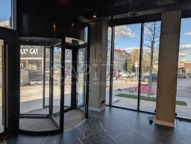 Офіс за адресою вул. Протасів Яр 3 в Солом'янському районі, 733 м²