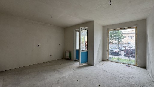 Орнда 37 кв. м, фасад, гарна локація в ЖК Атлант, пряма оренда