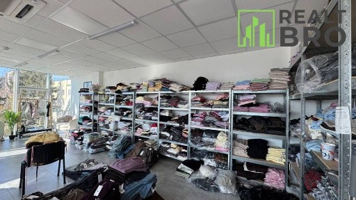 Оренда приміщення з панорамними вікнами, 66.4 м2