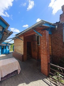 Будинок р-н Роменська 90 м. кв, 4 кімнати, гараж, баня, флігель