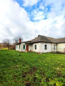 Частина будинку під реконструкцію Ya