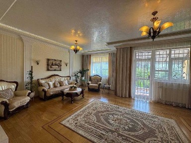 продається таунхаус з вартісним ремонтом|с. Зимна Вода|285м, 3сот
