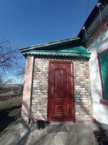 Продаж будинку в селі