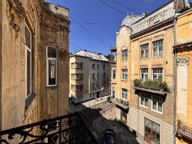 Продаж австрійської будівлі в центрі Львова, вул. Вороного, Галицький район, Львів