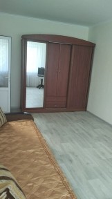 Здається 1-но кімнатна квартира ДНС.