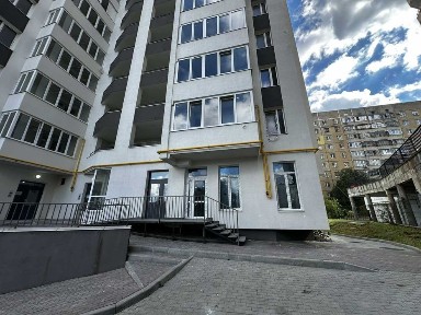 Оренда приміщення на вул. Бережанська 56 (Сихів). 39кв. м.