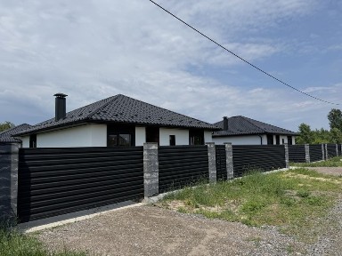 Будинок 15 хвилин від столиці Єоселя