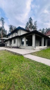 Продаж будинку 275 м² 2 поверхи КМ Зелений Маєток 13 соток гараж на 3 авто ліс озера 10 км до Києва