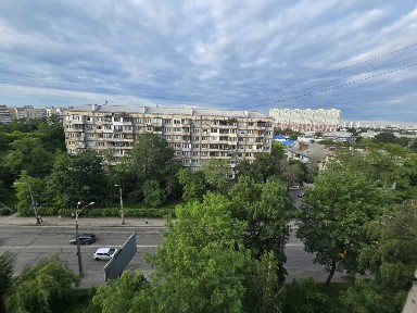 Продажа 3-комнатной квартиры 64 м², Кирилловская ул., 131
