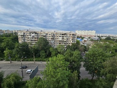 Київ, Кирилівська вул., 131