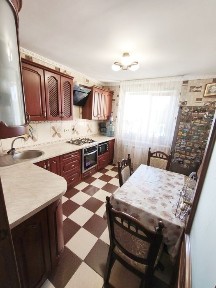 Продам затишну 3к. квартиру з великою кухнею по вул. Білопільський шлях