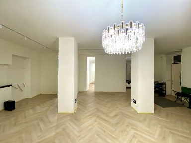 Продам квартиру з ремонтом, біля річки, 110,4 м. кв, поряд з парком