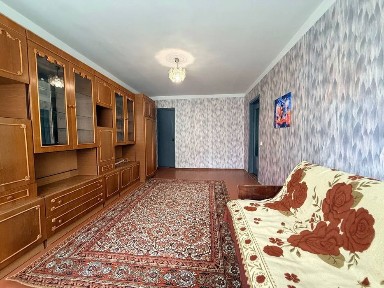 1-кімнатна з автономним опаленням на Відінській
