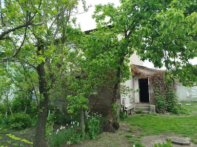 1-кімнатна квартира на 2 поверсі в м. Малин, хороший район, під капітальний ремонт, пічне опалення