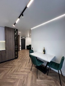 Оренда просторої однокімнатної квартири Family plaza Центр
