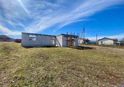 Продам недобудову 150м2+ гараж30м2, 10 соток