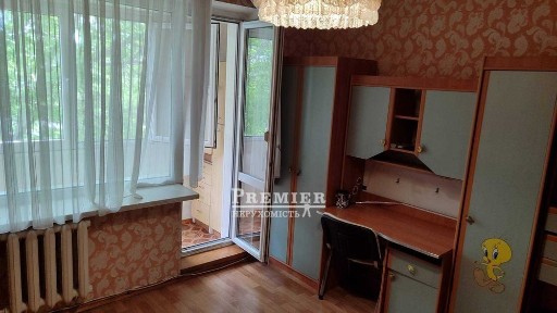 3 комн. квартира на Черемушках, Ивана и Юрия Липы. Шторм