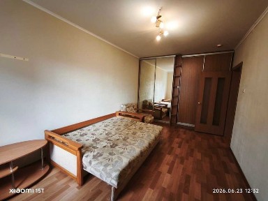 Киев, Урловская ул., 36