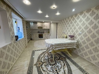 Продаж будинку у м. Самар (район Решкут)