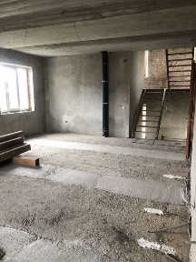 Будинок 340 м² у центрі Коломиї, 10 соток, всі комунікації, можливий обмін на Київ