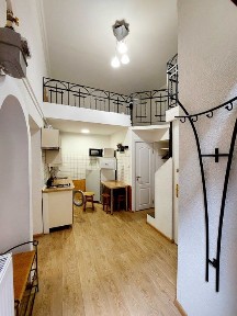 Продаж квартири у центрі Львова, проспект Свободи, поряд із Оперним театром