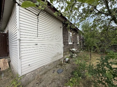 Продам 1/2 будинку на Кічкасі