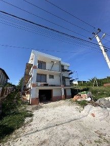 Продаж елегантного будинку у Зубрі